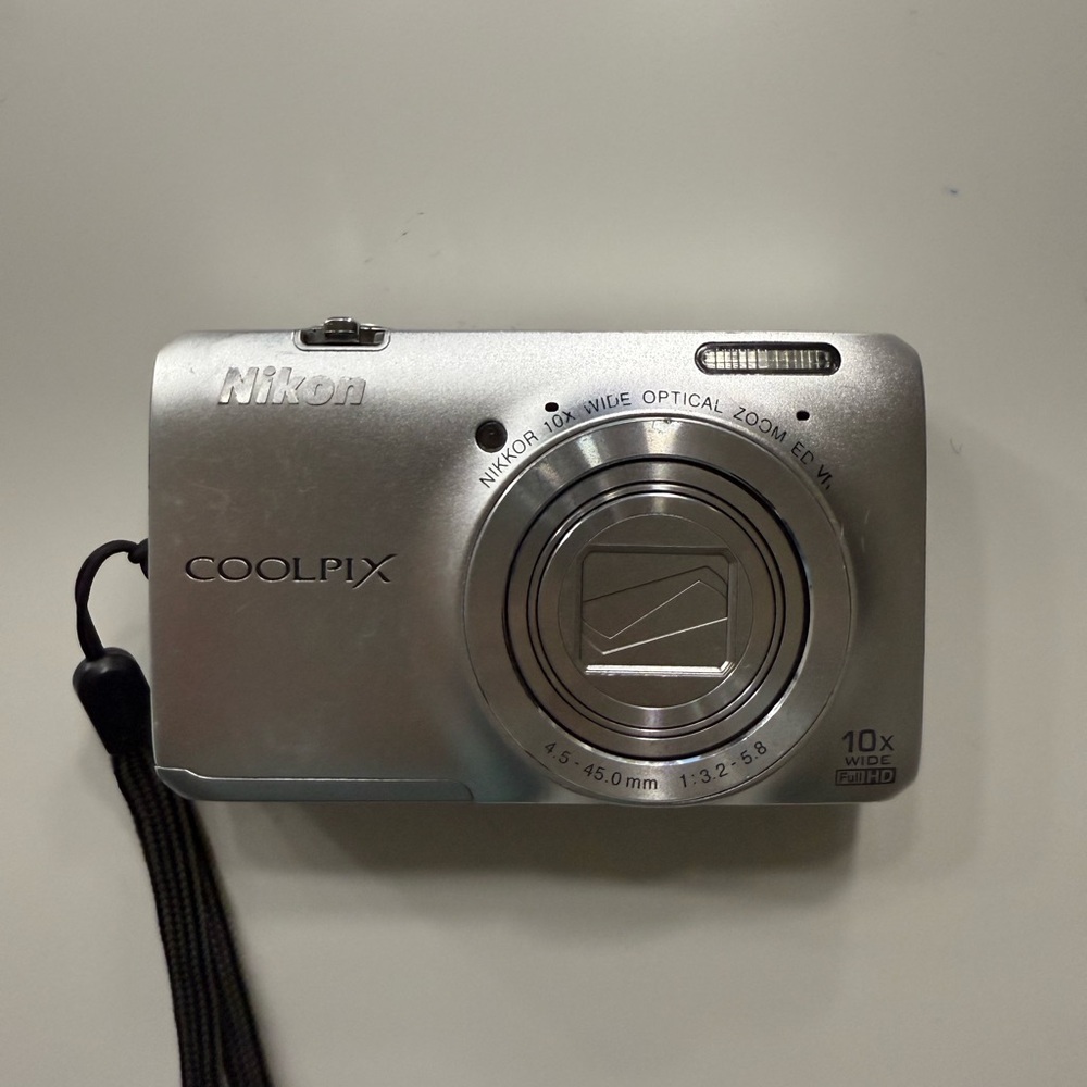 Nikon Silver Digital Camera - Coolpix S6300